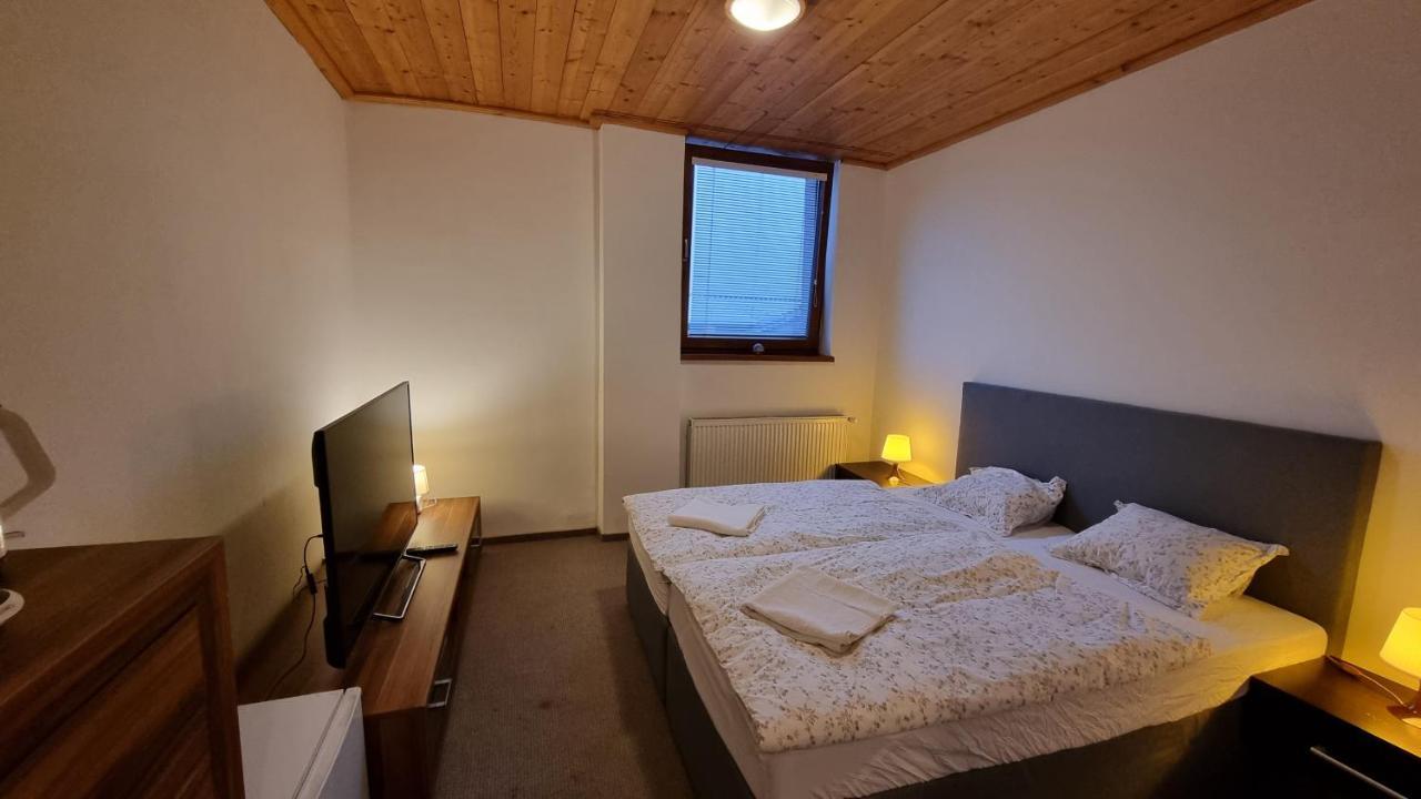 Ferienwohnung Apartman Kragujevska Žilina Zimmer foto